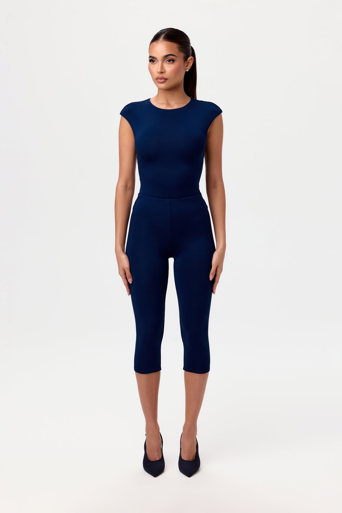 Smooth Sculpt Capri Legging