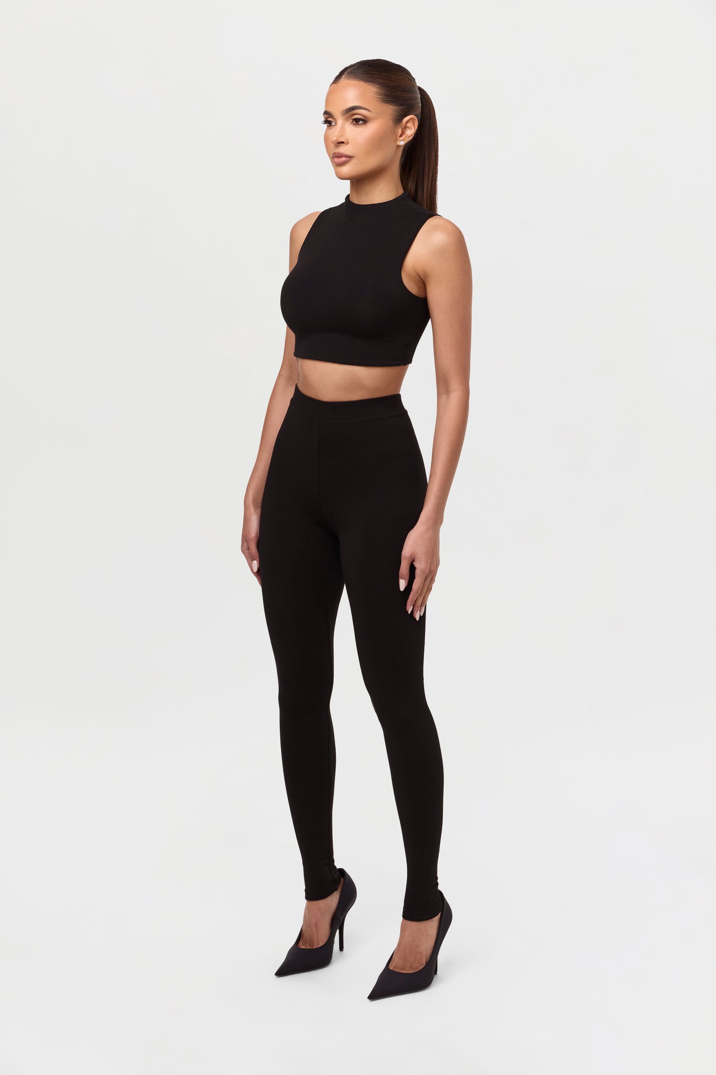NW Sleeveless Crop Top