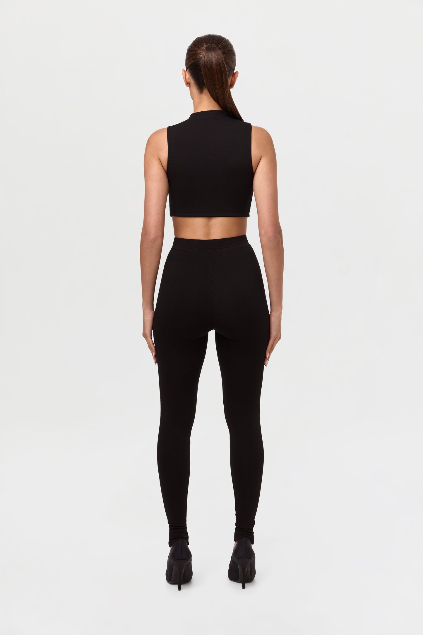 NW Sleeveless Crop Top