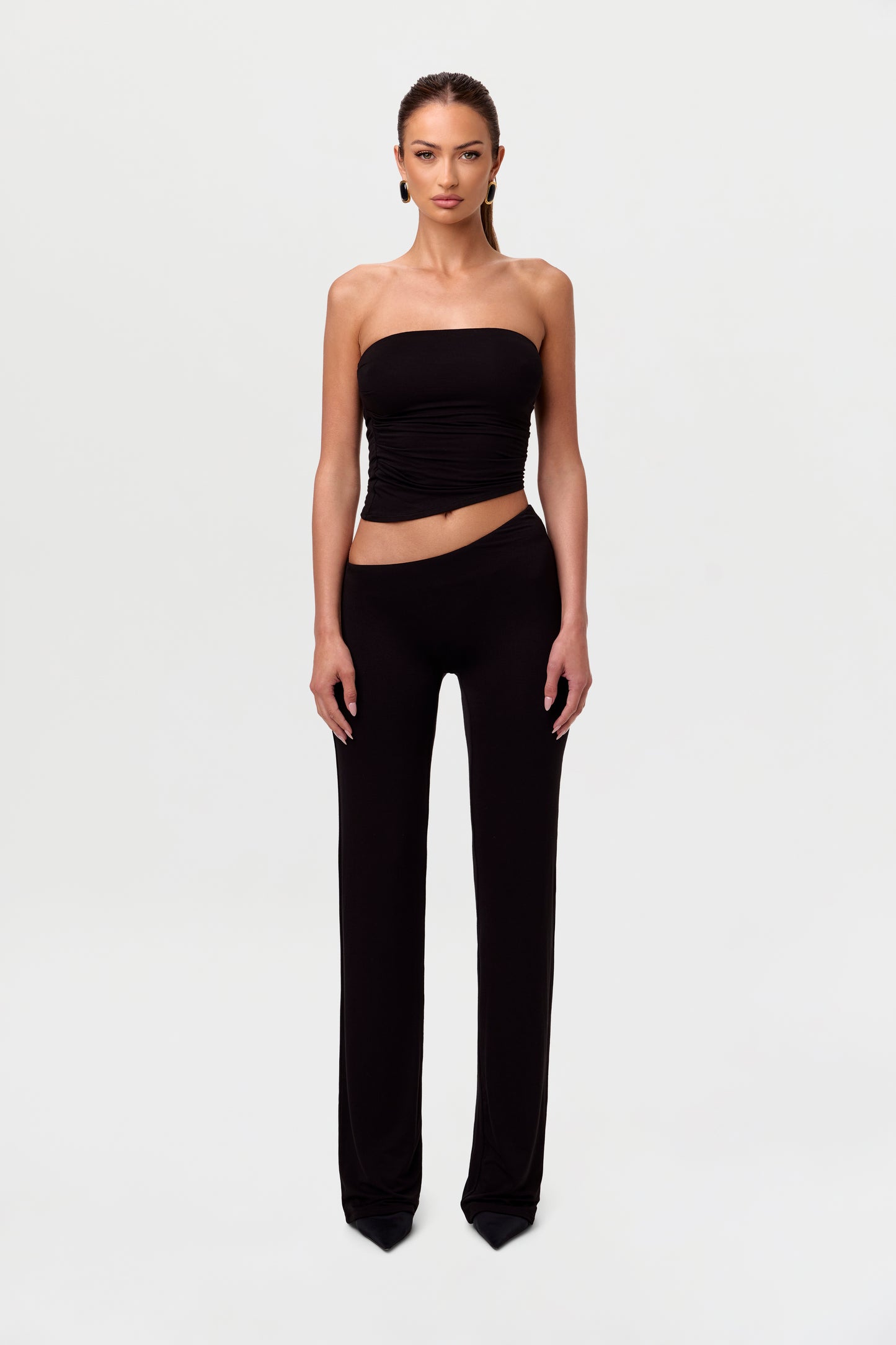 Smooth Asymmetric Bootcut Pant