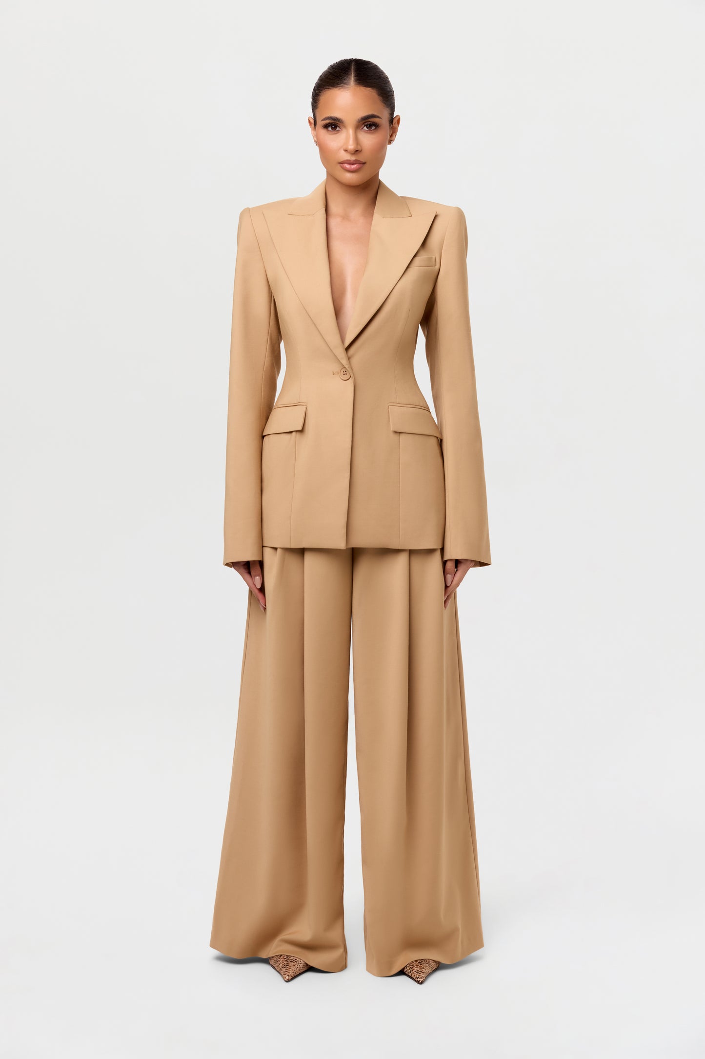 Power Shoulder Fitted Suit Blazer