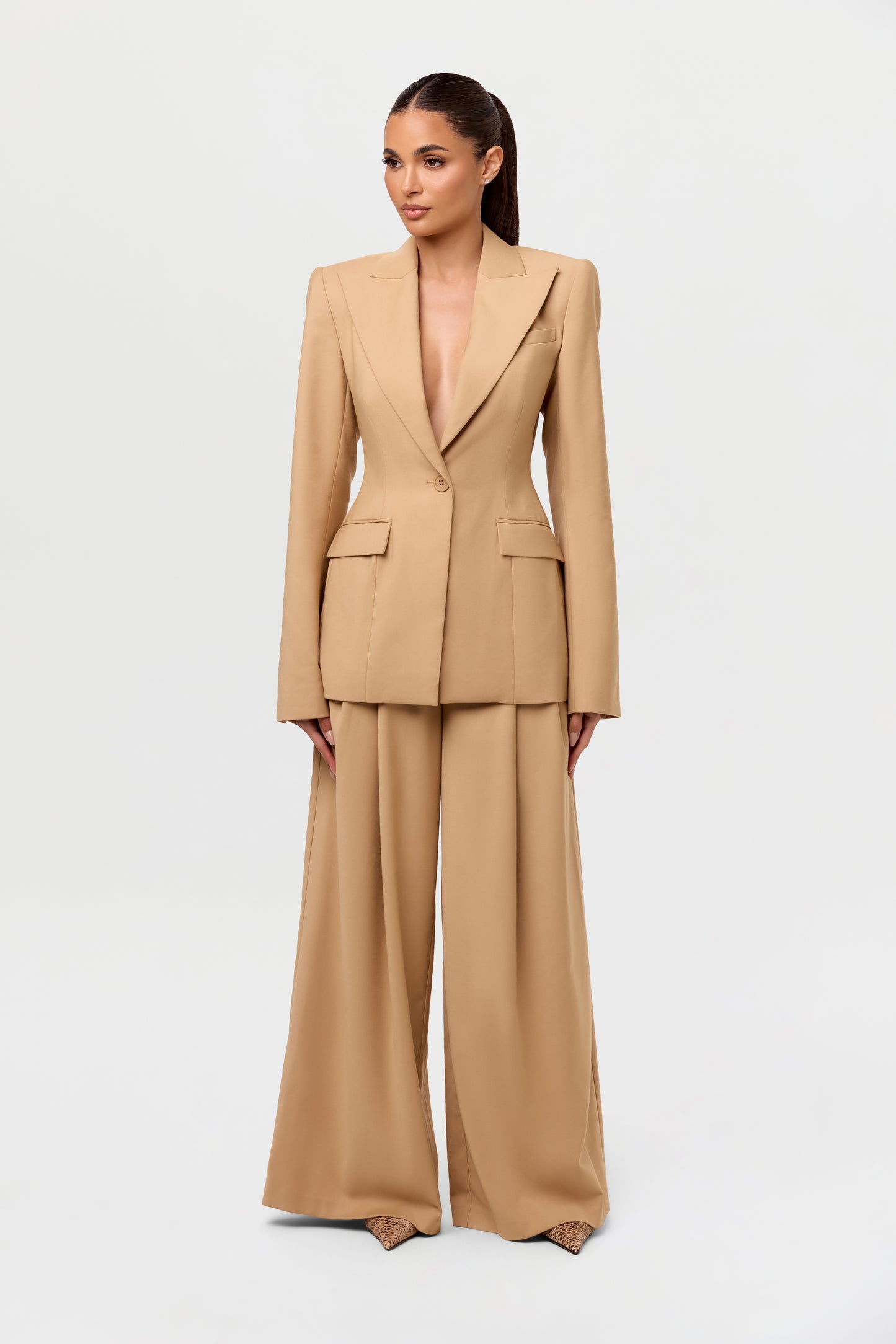 Power Shoulder Fitted Suit Blazer