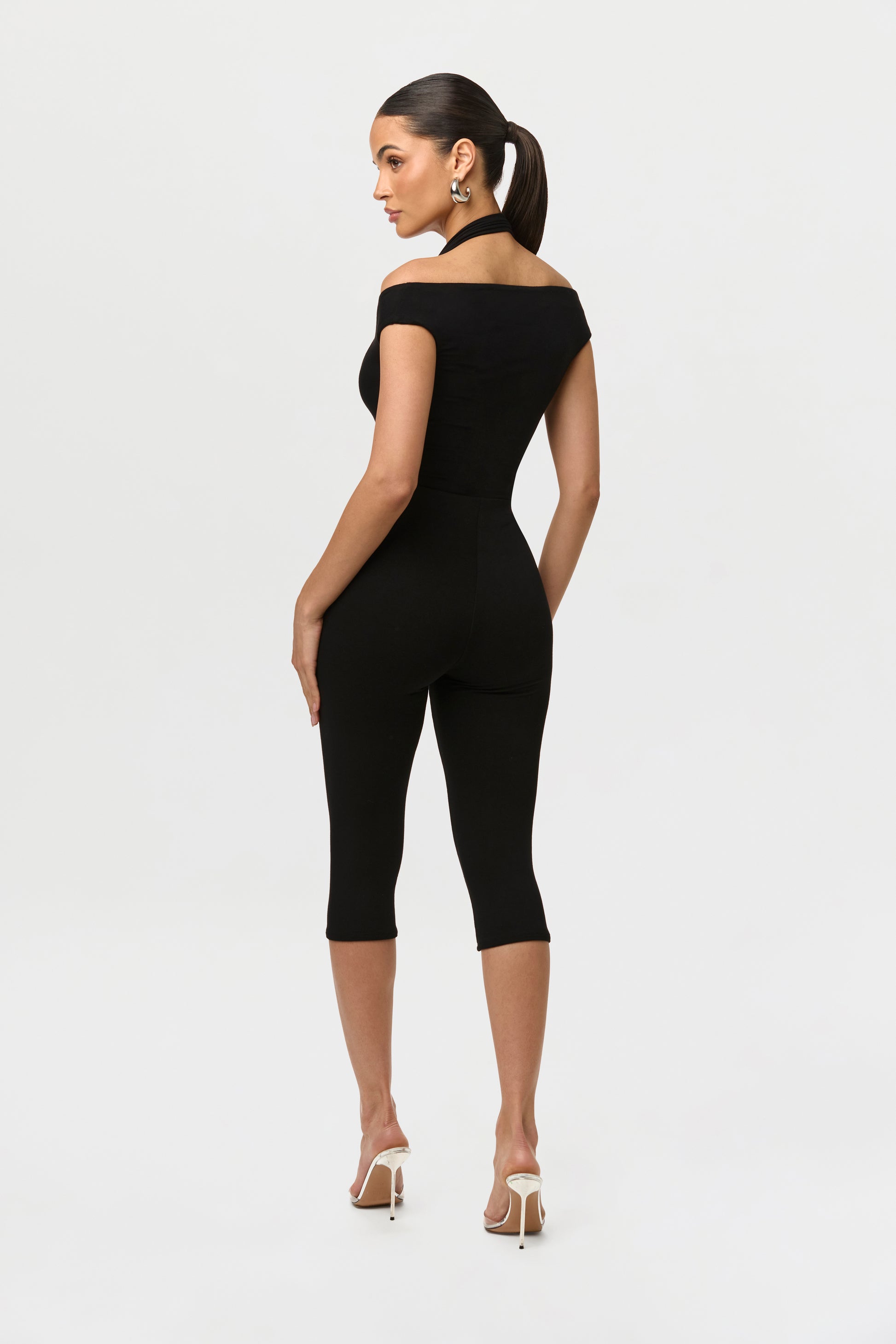 Smooth Sculpt Capri Legging