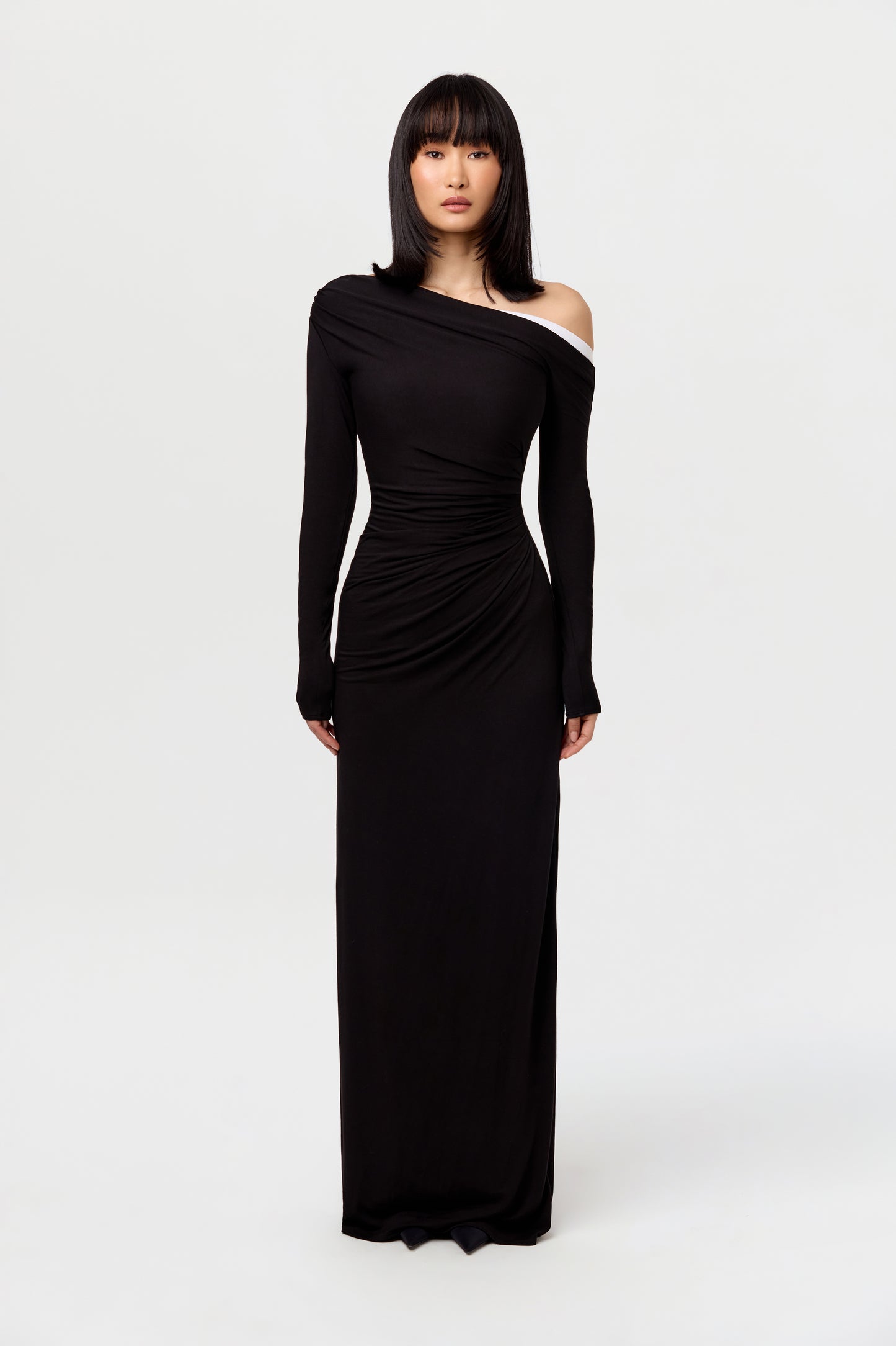 Smooth One-Shoulder Maxi Dress