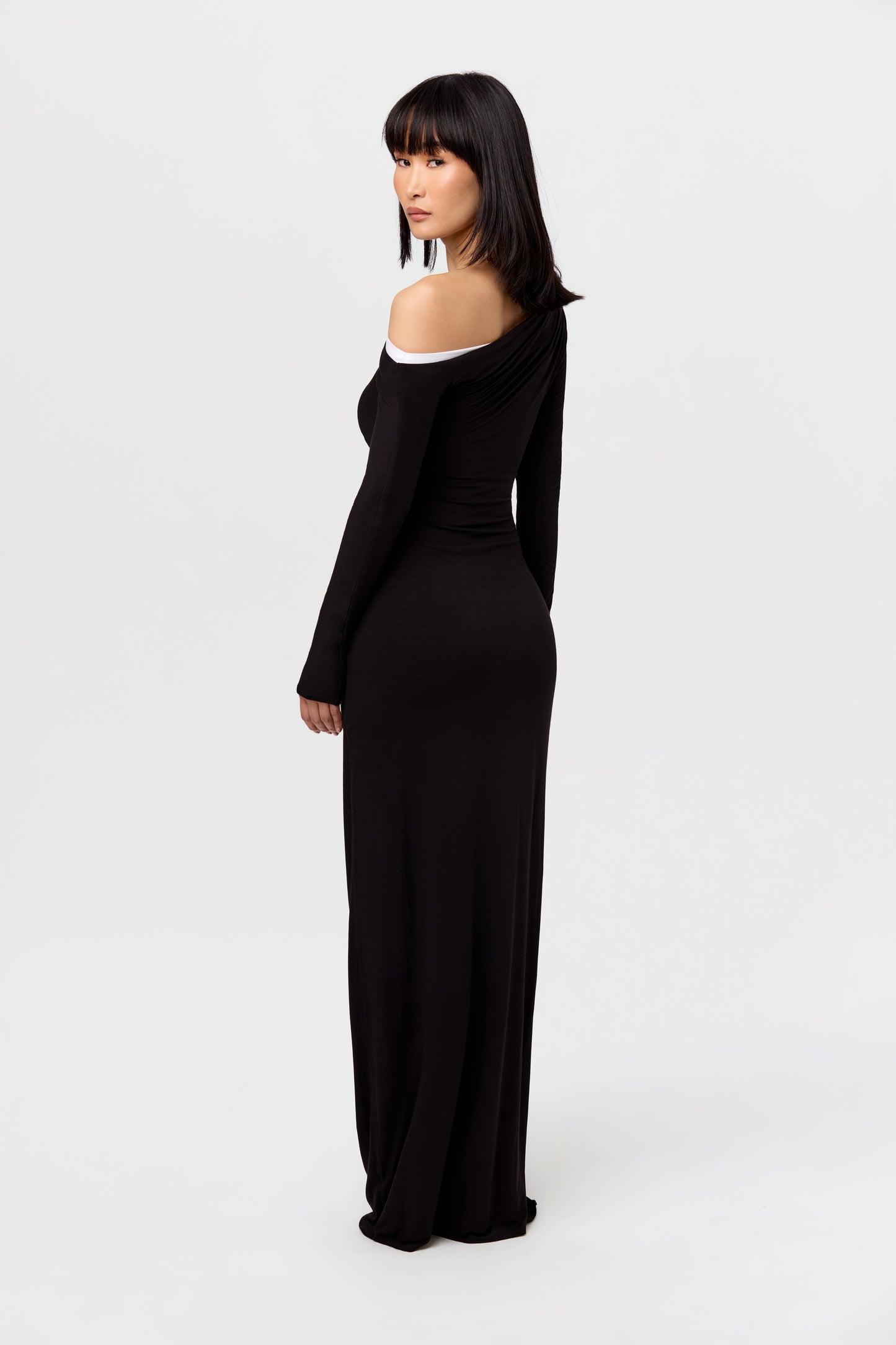 Smooth One-Shoulder Maxi Dress