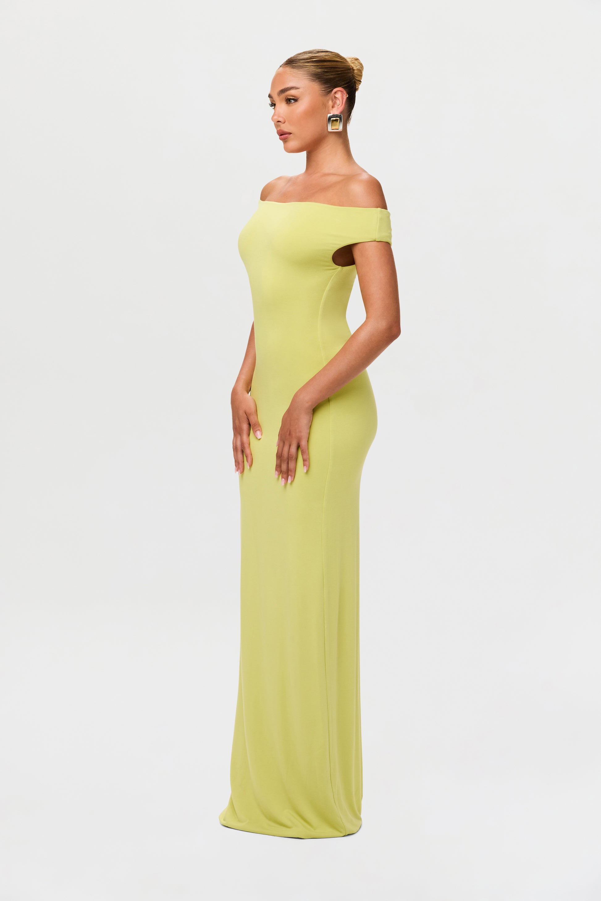 Smooth Off-Shoulder Maxi Dress
