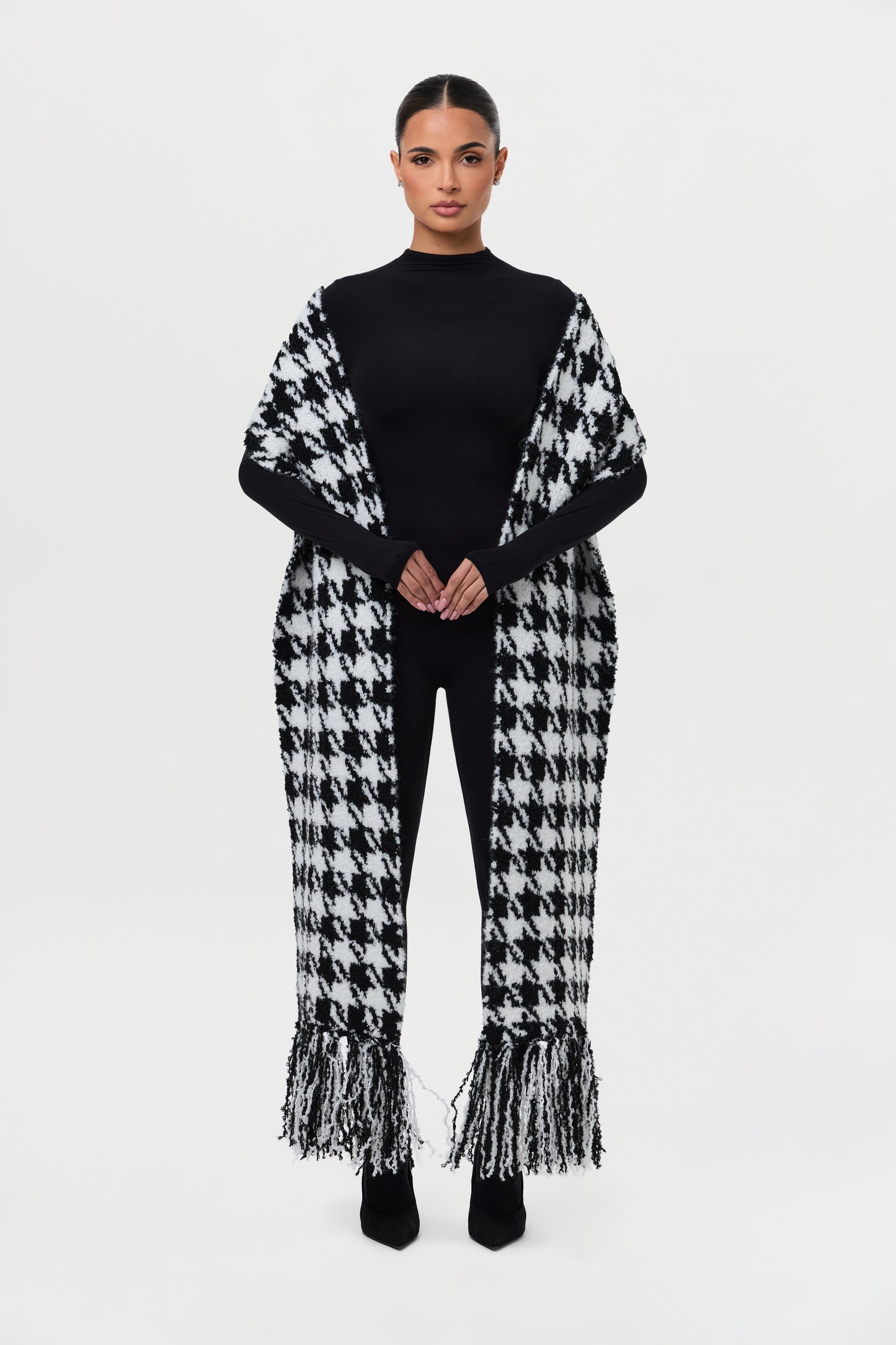 Knit Bouclé Houndstooth Scarf