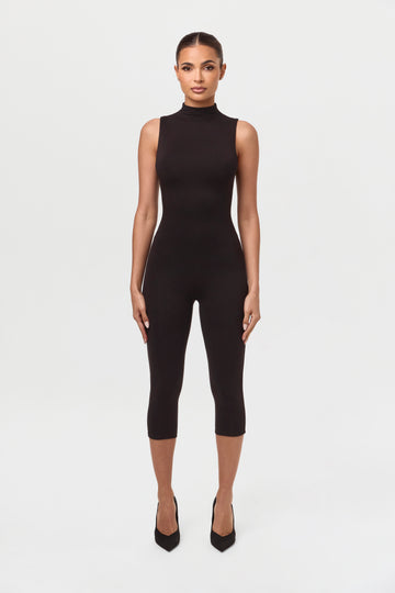 Smooth Sleeveless Capri Jumpsuit