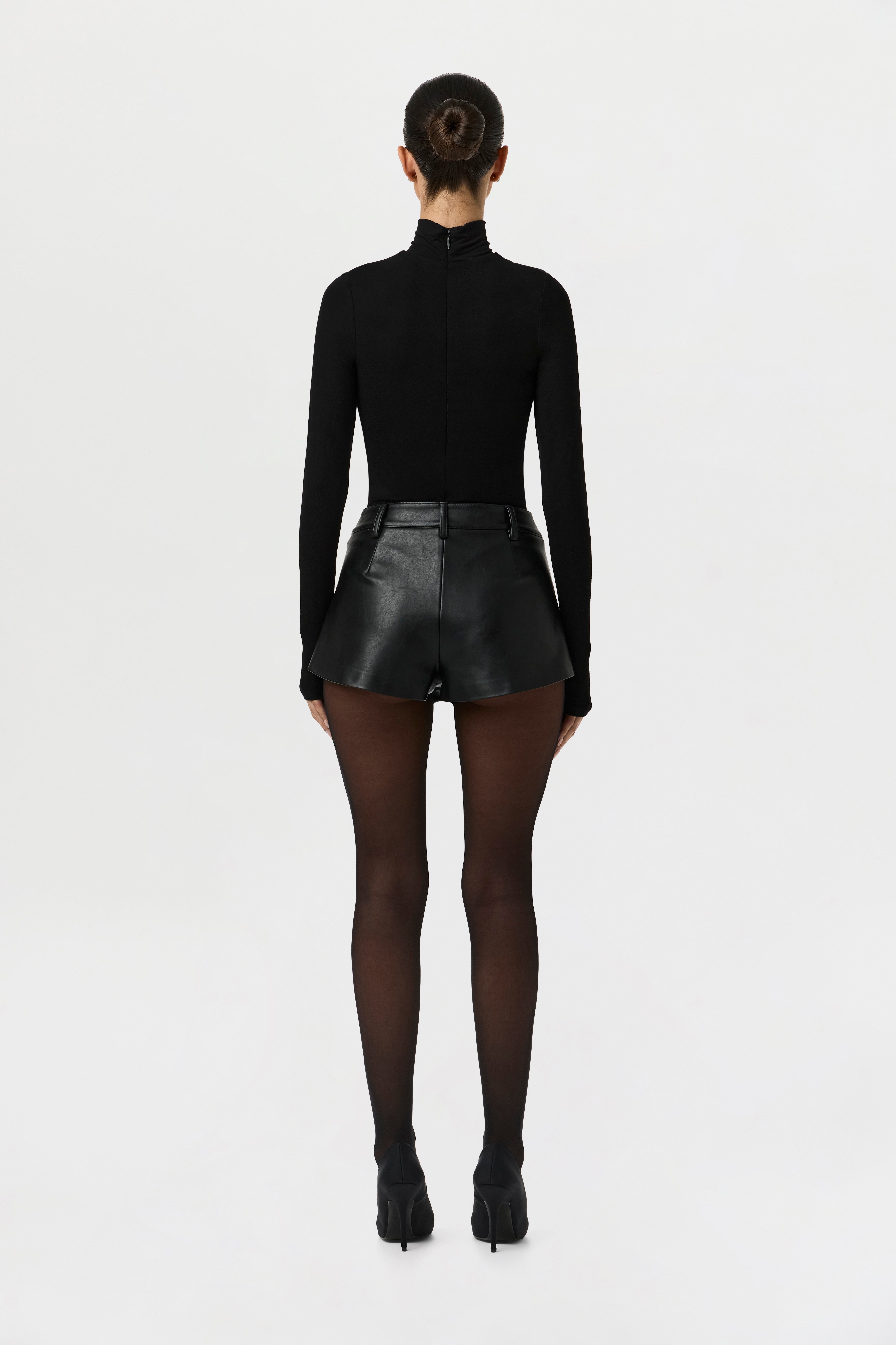 パンツ NKNIT vegan leather shorts pants Vegan Leather Hot Pants – Naked Wardrobe