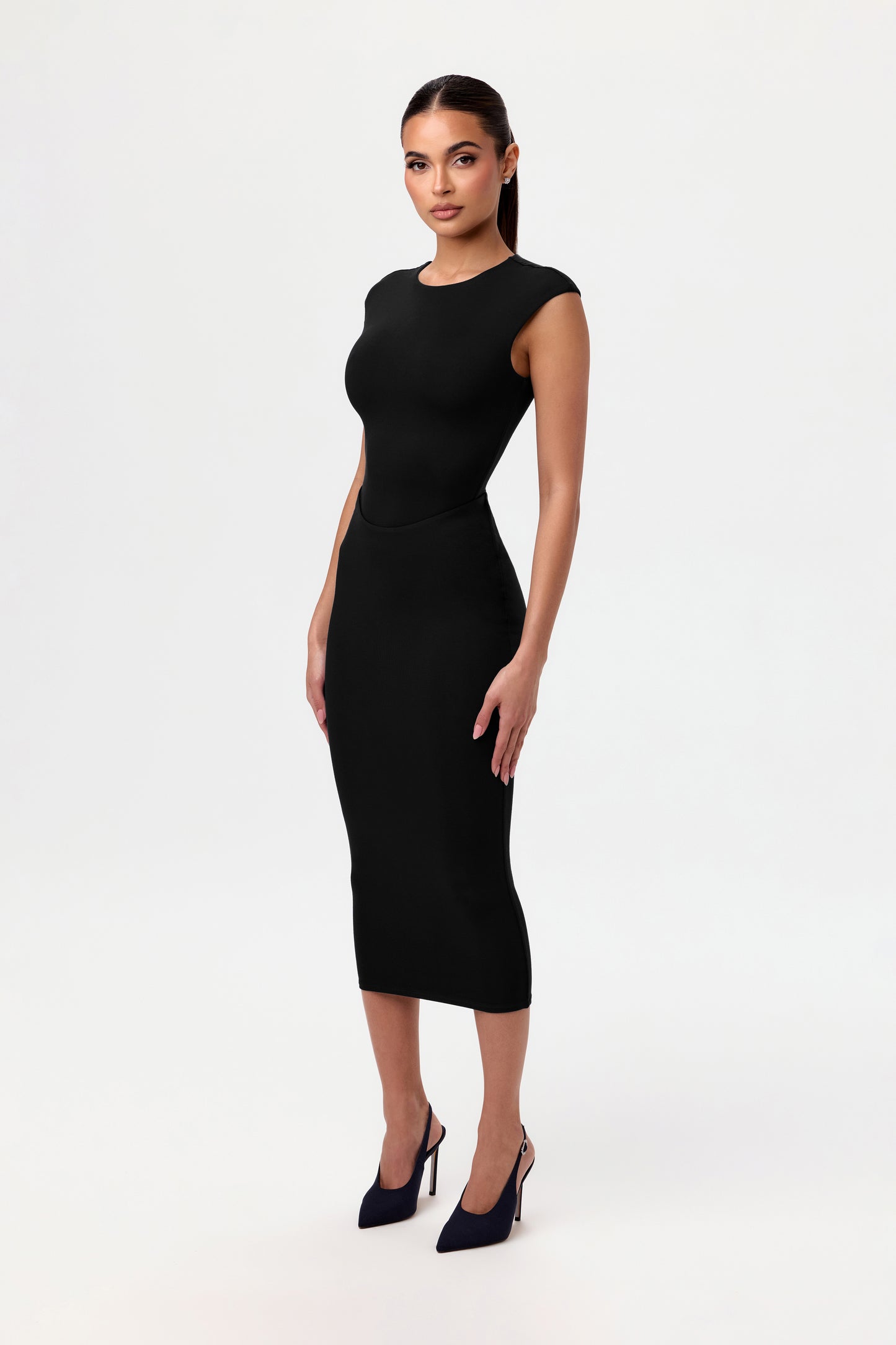 Smooth Sculpt Scoop Midi Skirt