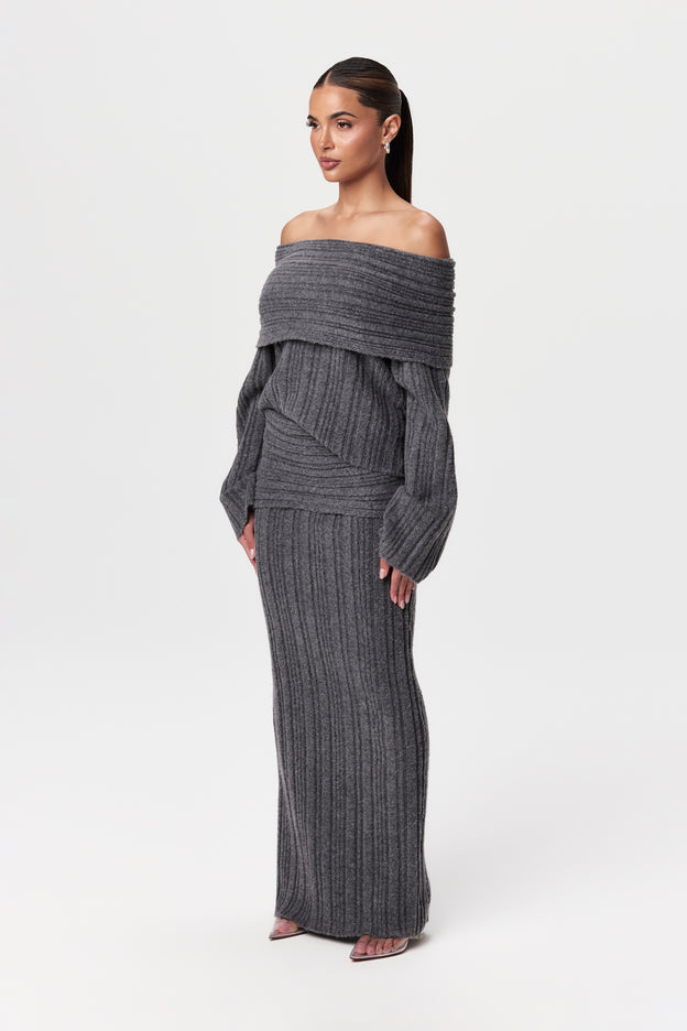 Ribbed Sweater Maxi Skirt