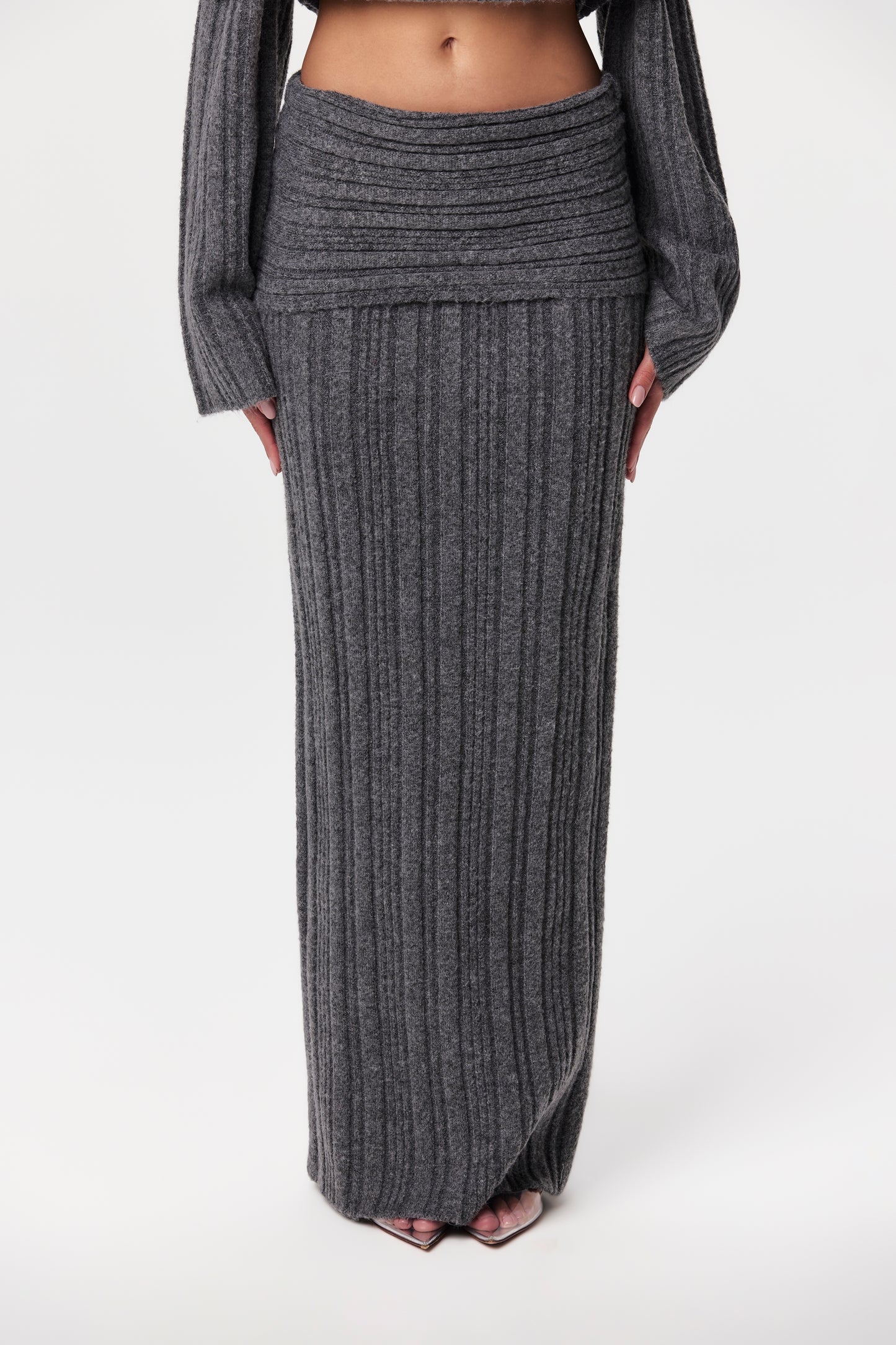 Ribbed Sweater Maxi Skirt