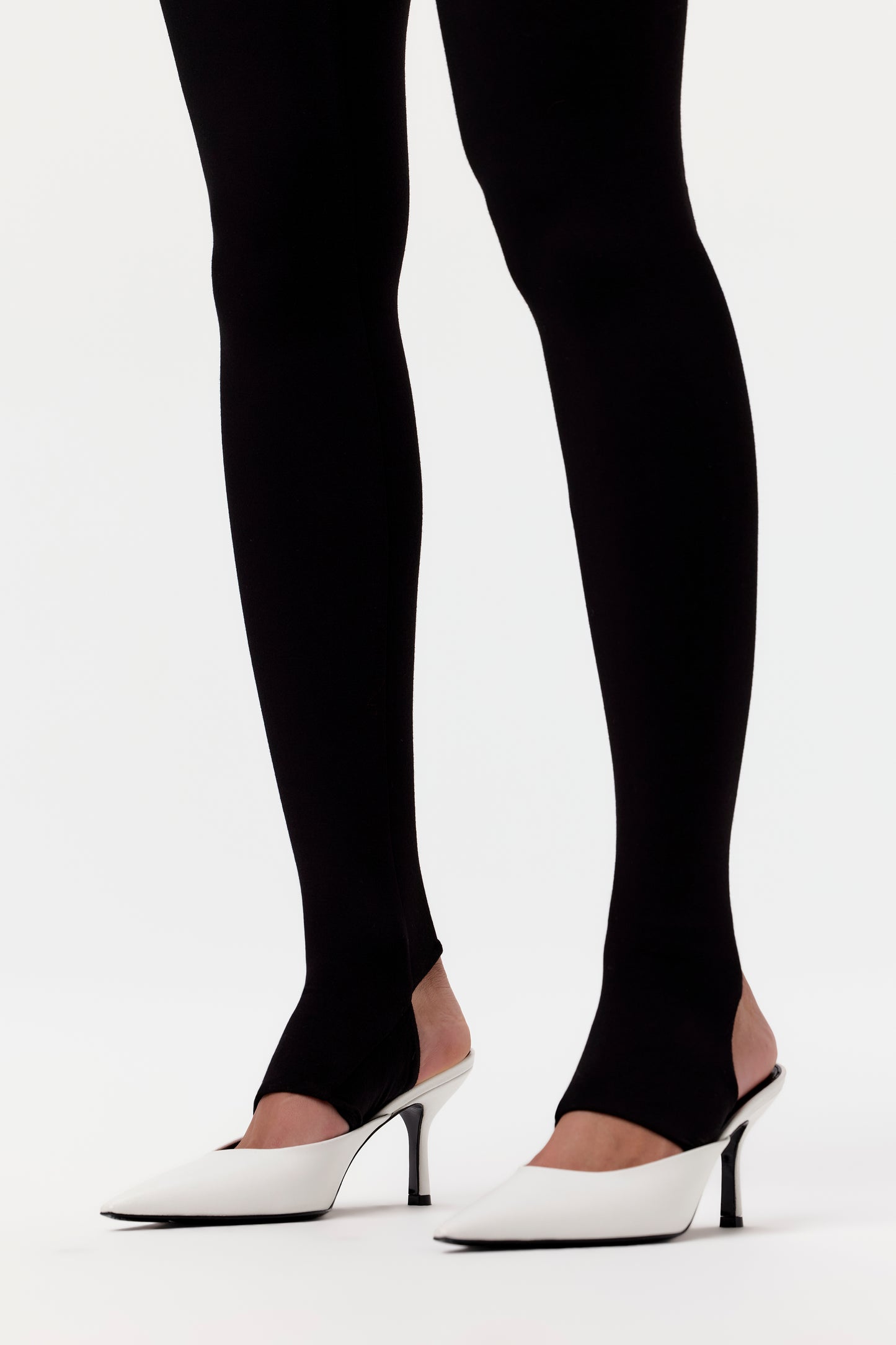 Smooth Stirrup Leggings