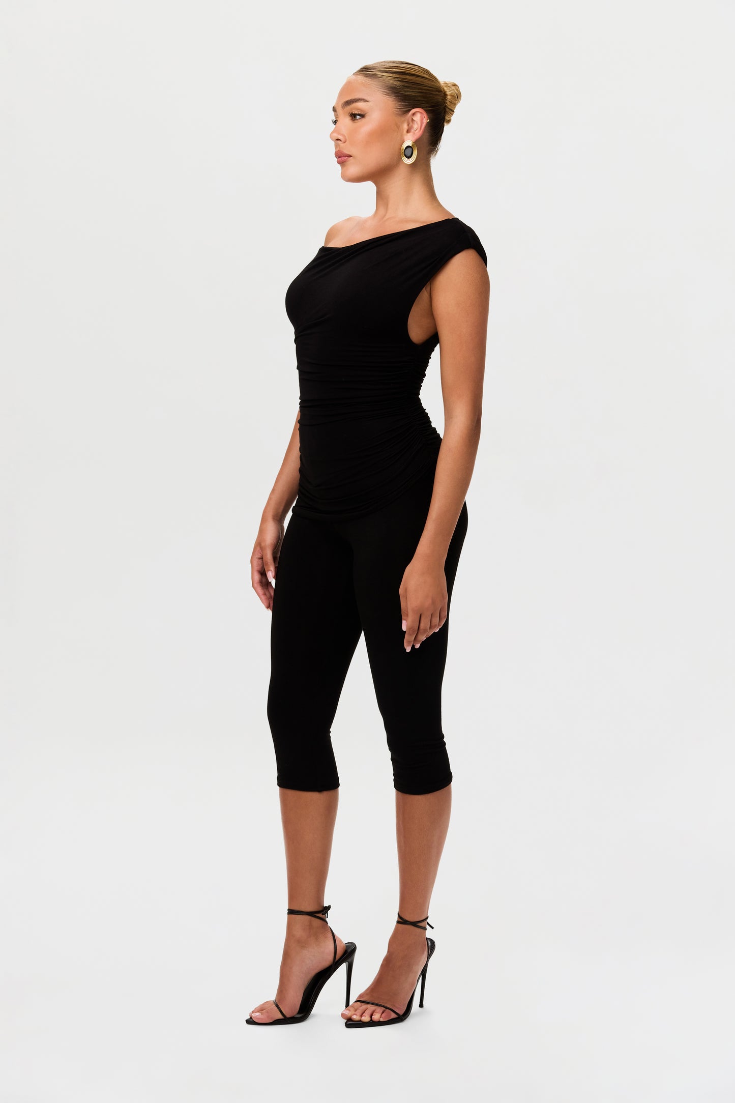 Smooth Sculpt Cropped Legging