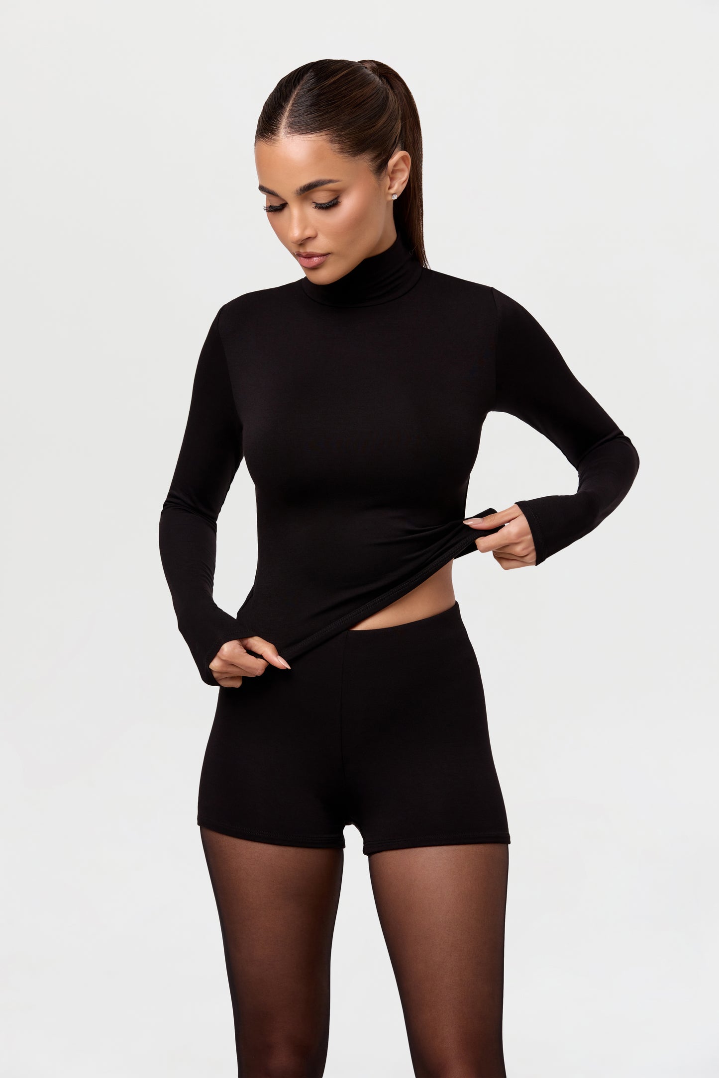 Smooth Turtleneck Sculpt Top