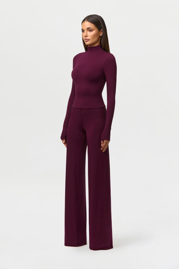 NW Turtleneck Sculpt Top