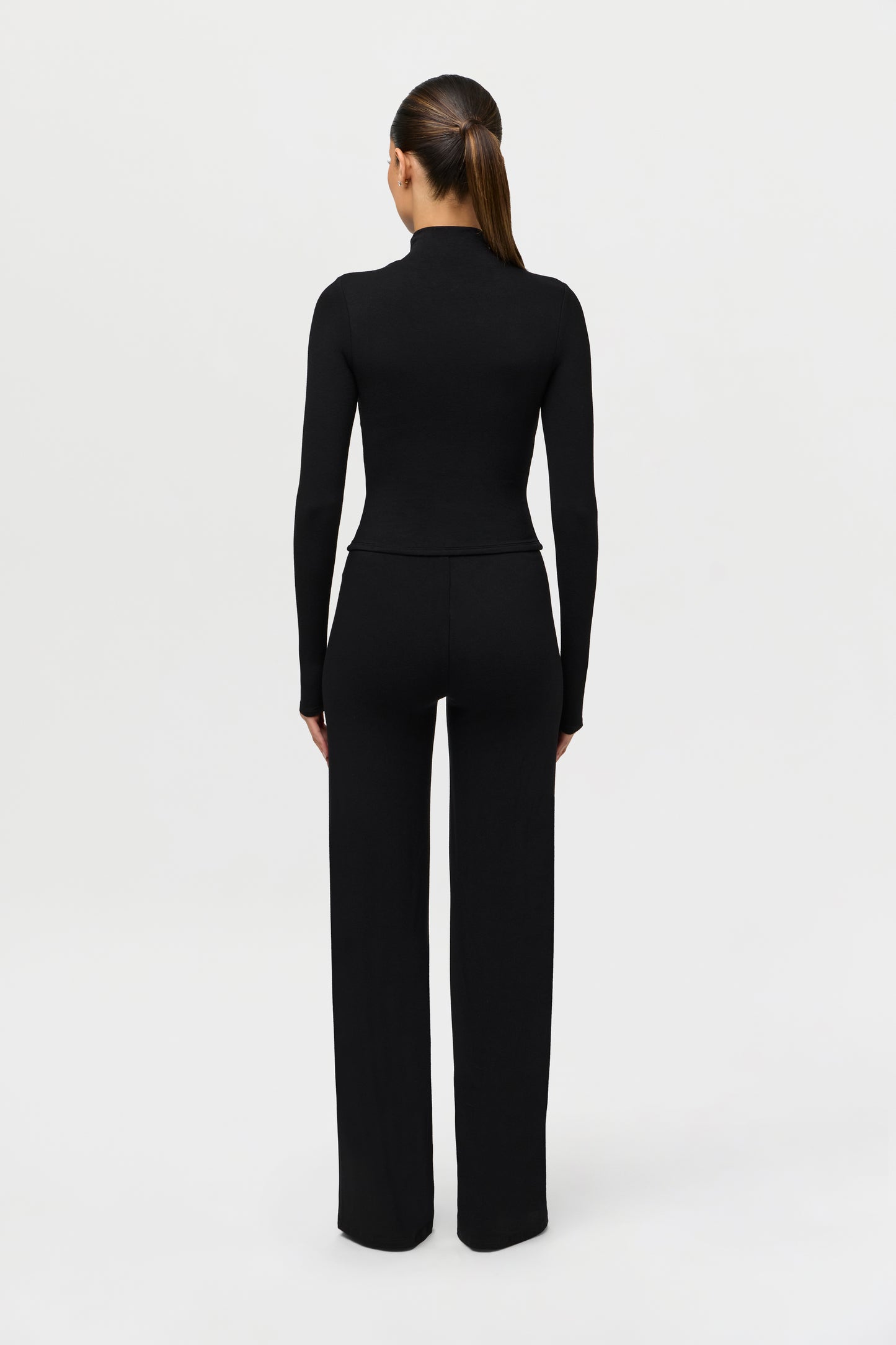 NW Turtleneck Sculpt Top