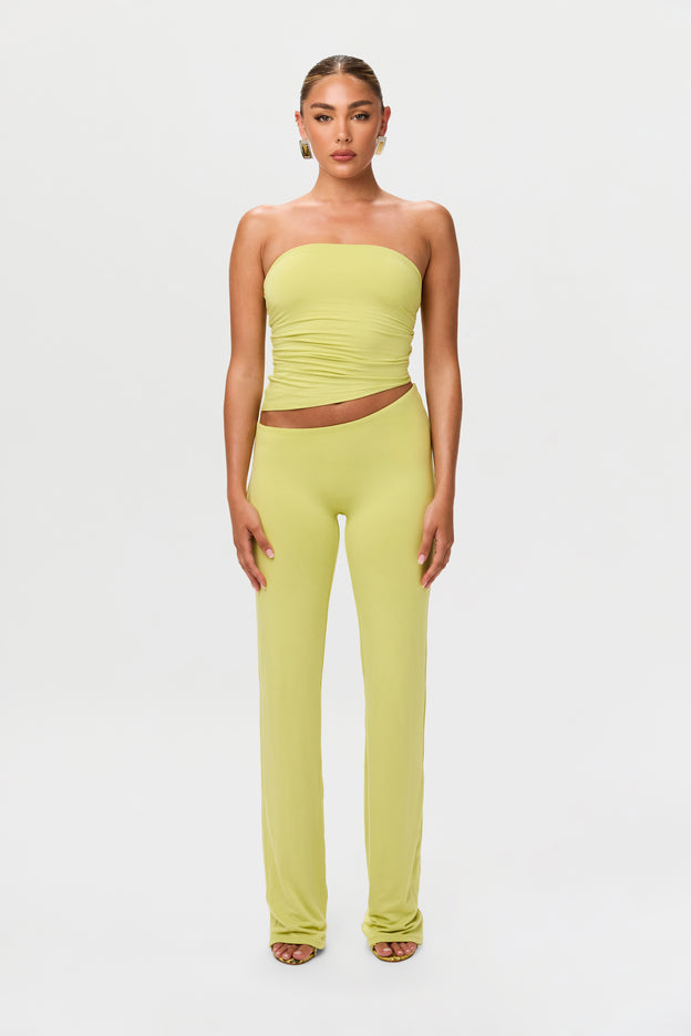 Smooth Asymmetric Bootcut Pant