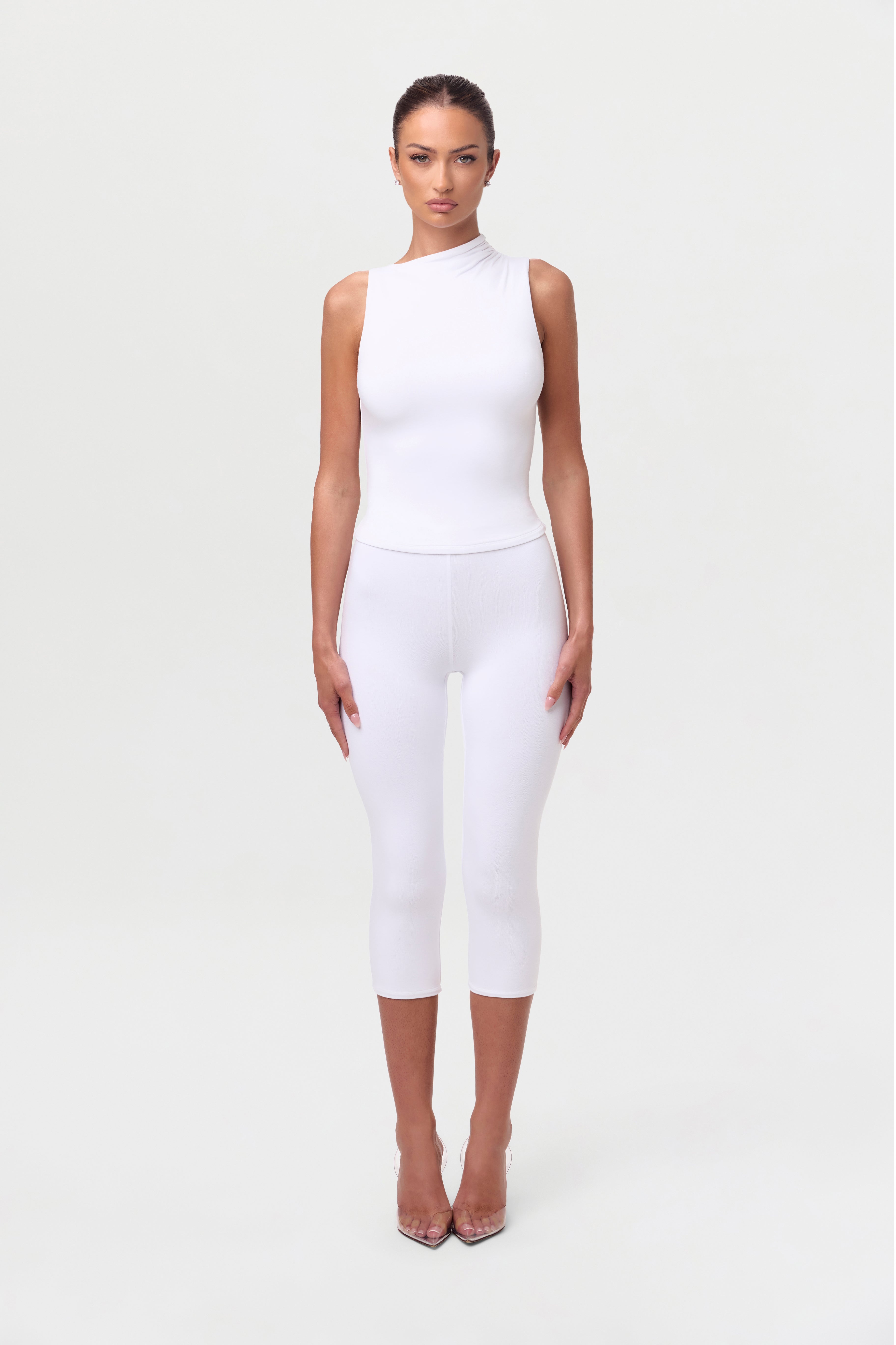 Smooth Sculpt Capri Legging
