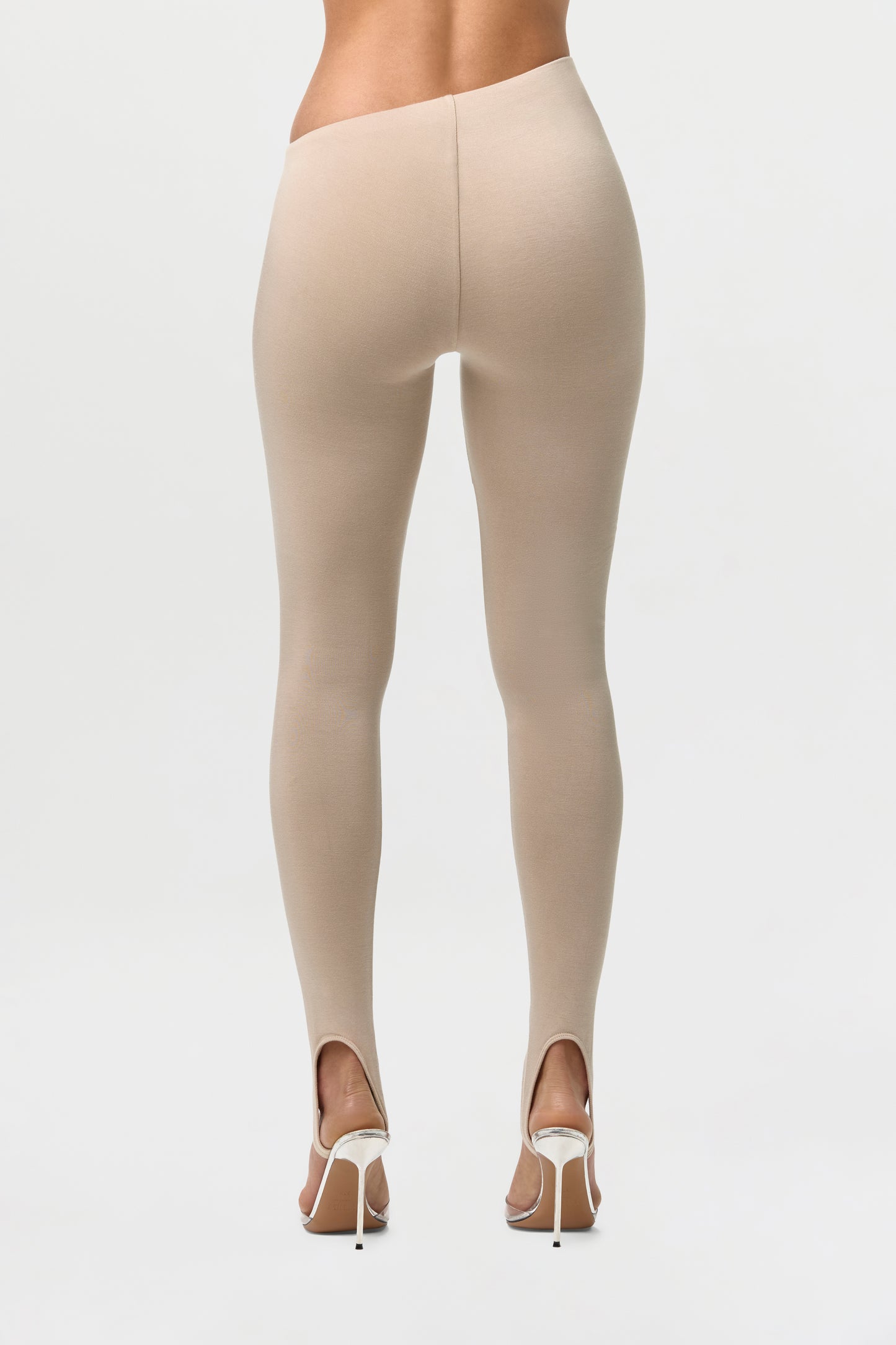 Smooth Asymmetric Stirrup Legging