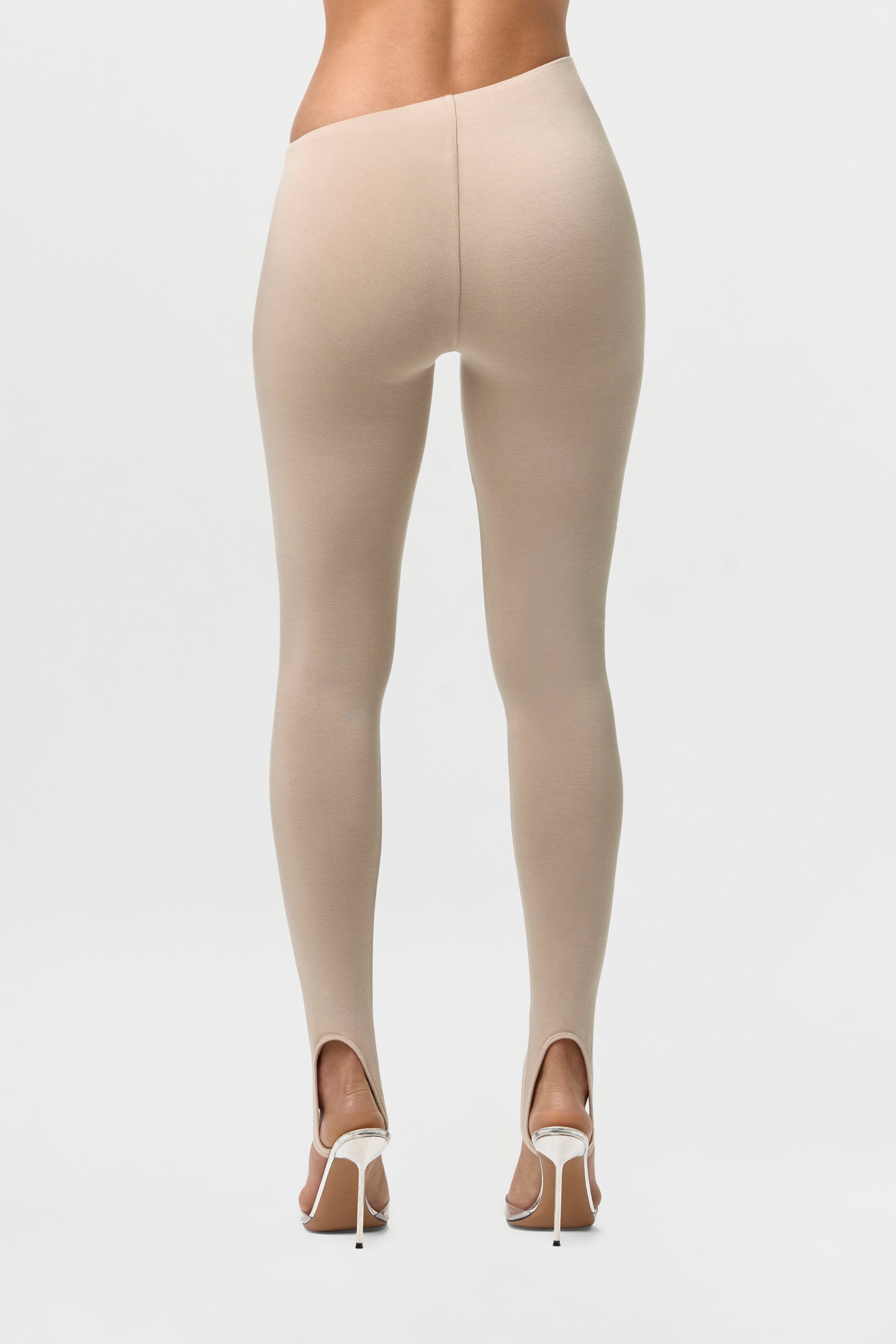 Smooth Asymmetric Stirrup Legging