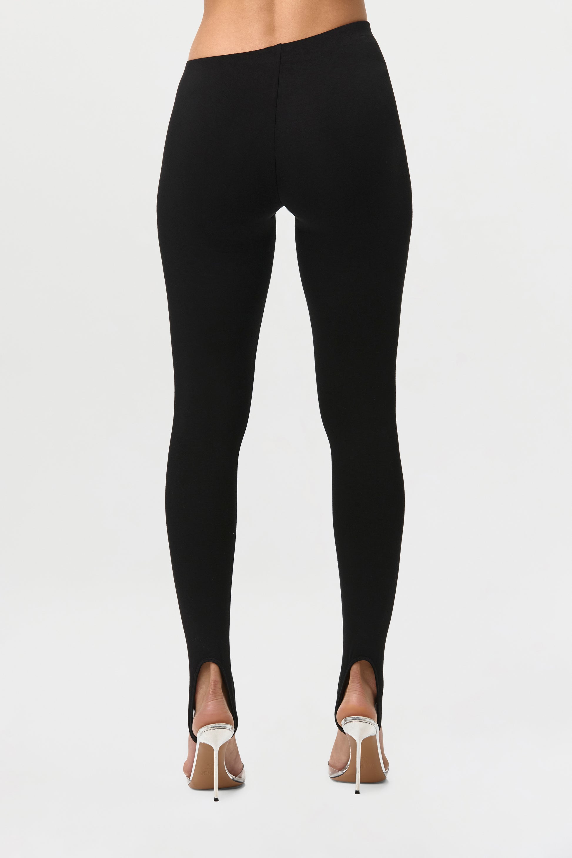 Smooth Asymmetric Stirrup Legging