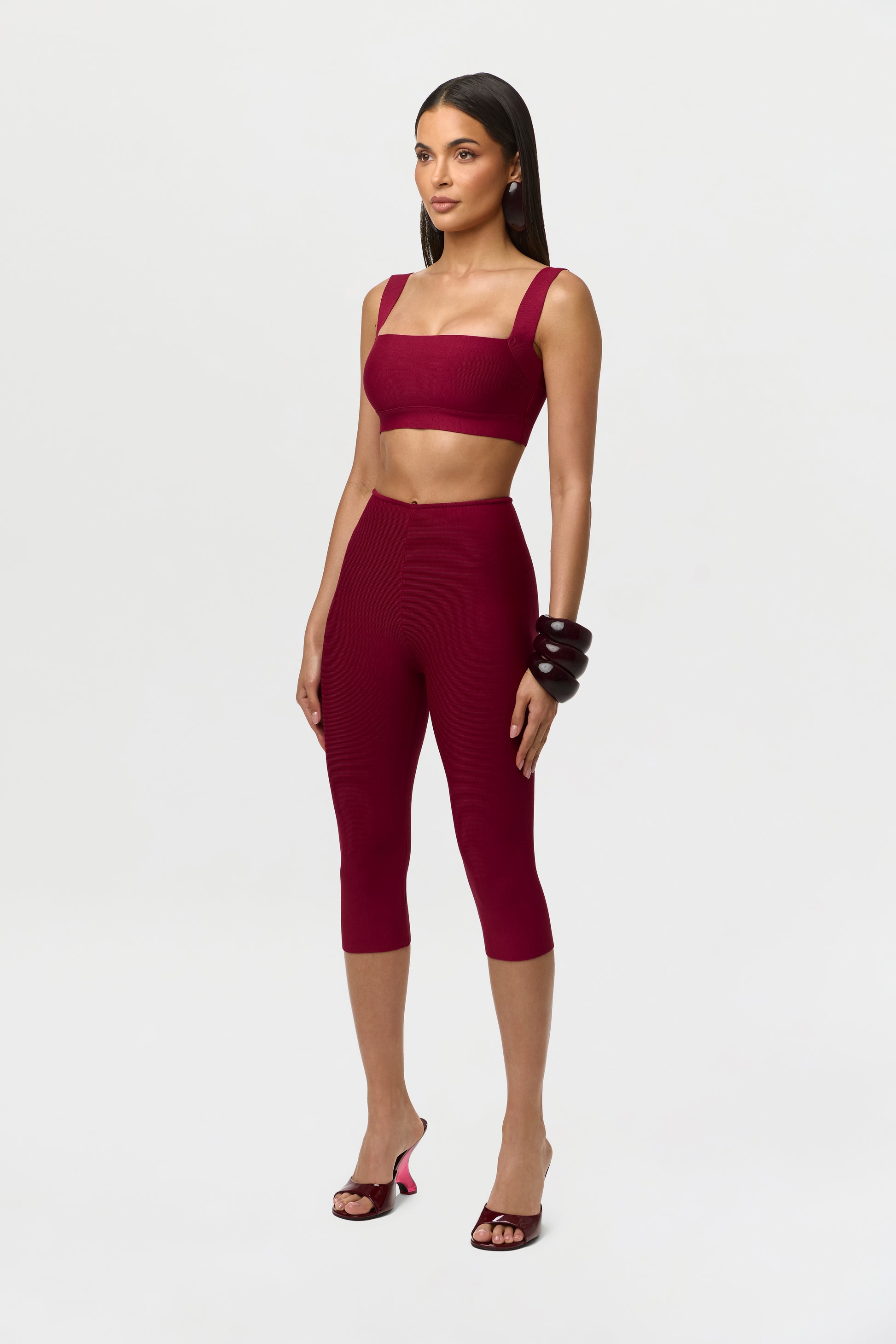 Knit Sculpt Capri Leggings
