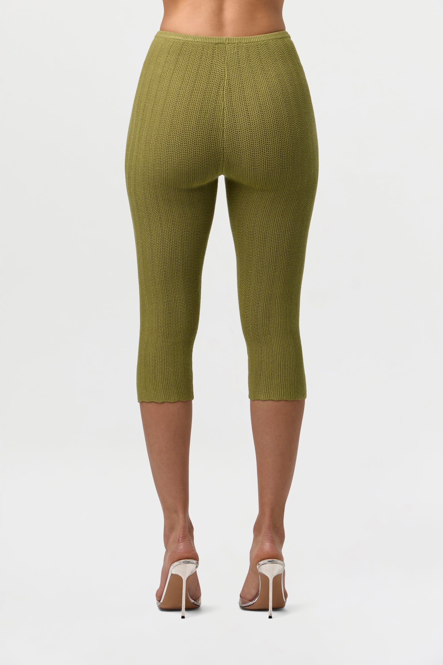 Knit Scallop Capri Leggings