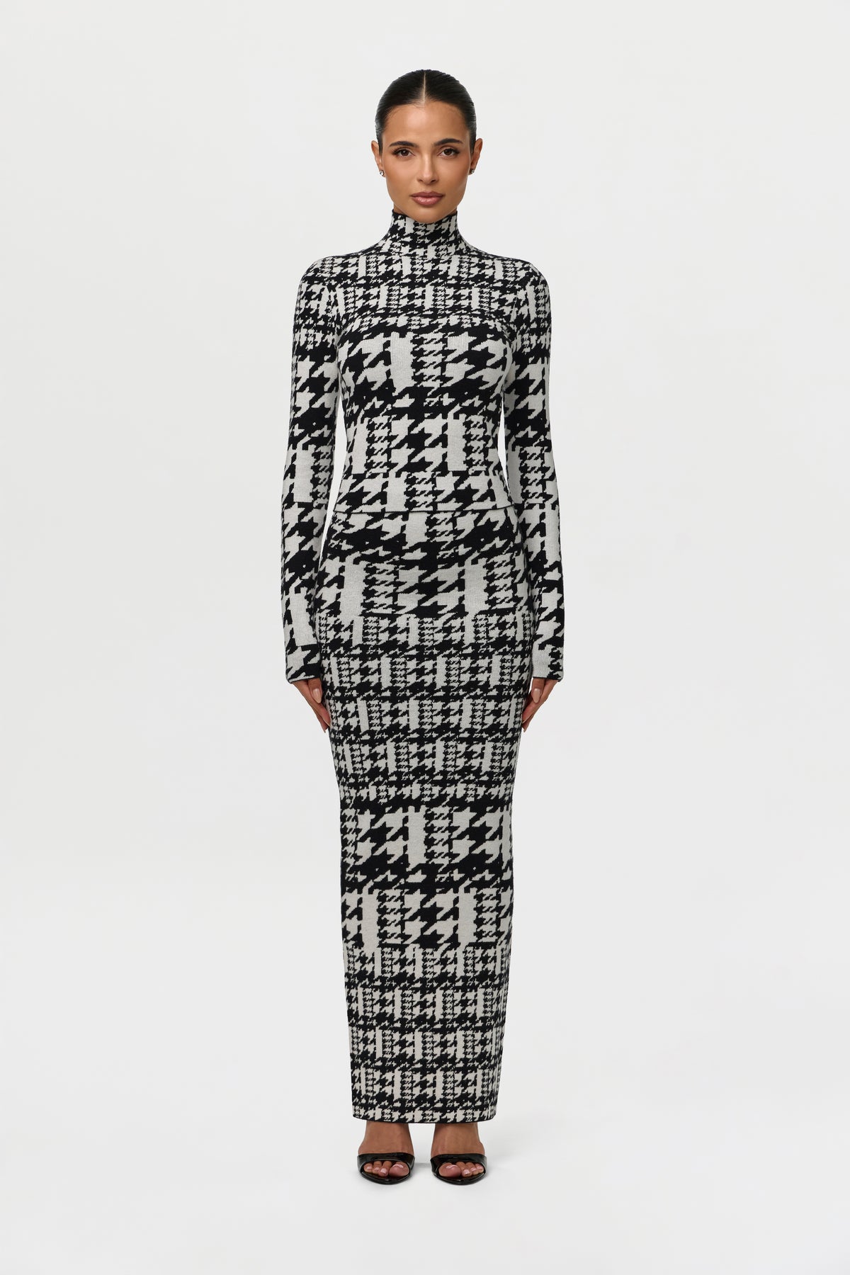 Jacquard Knit Houndstooth Maxi Skirt