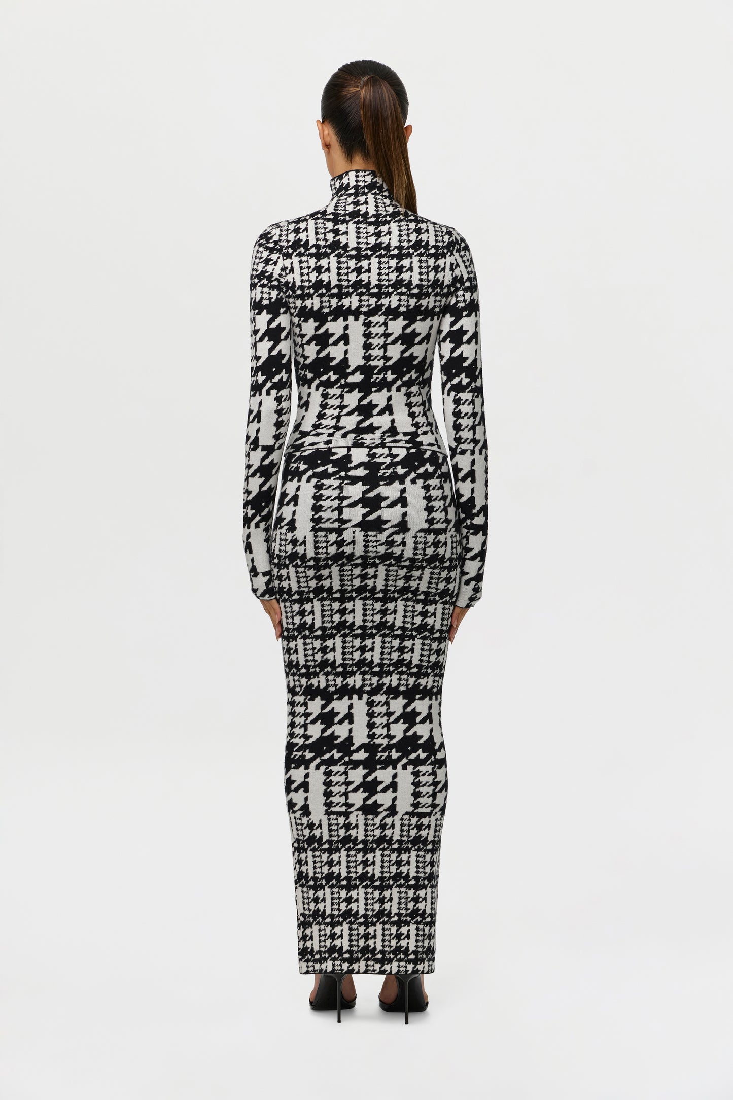 Jacquard Knit Houndstooth Maxi Skirt
