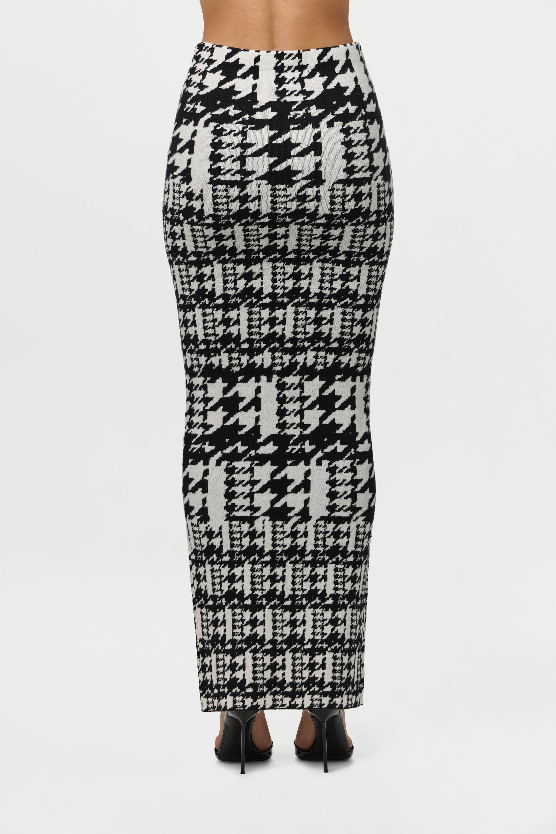Jacquard Knit Houndstooth Maxi Skirt