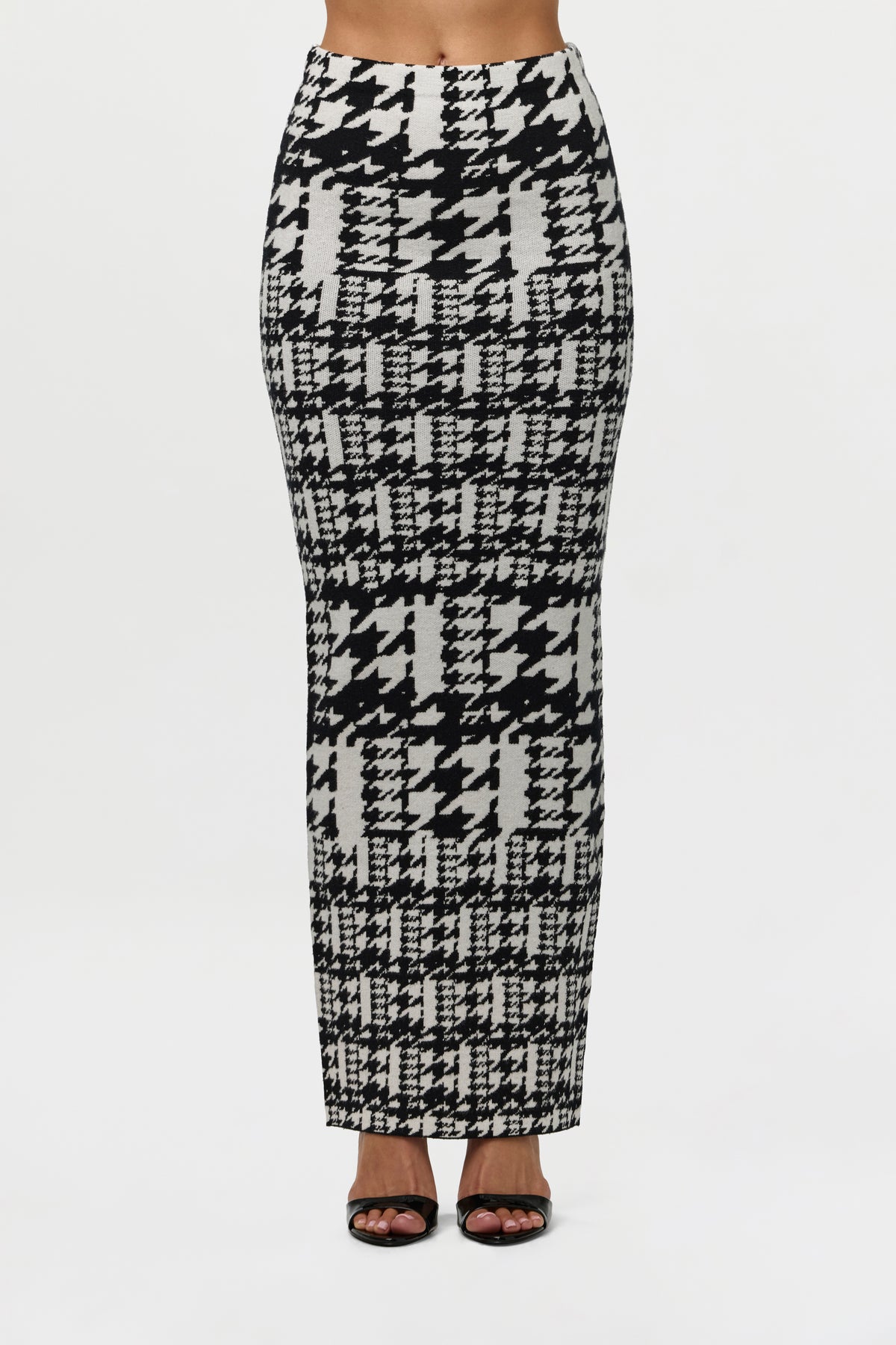 Jacquard Knit Houndstooth Maxi Skirt
