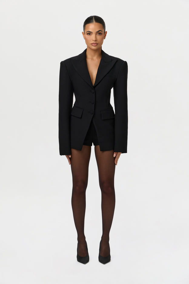 Suiting Hot Pants
