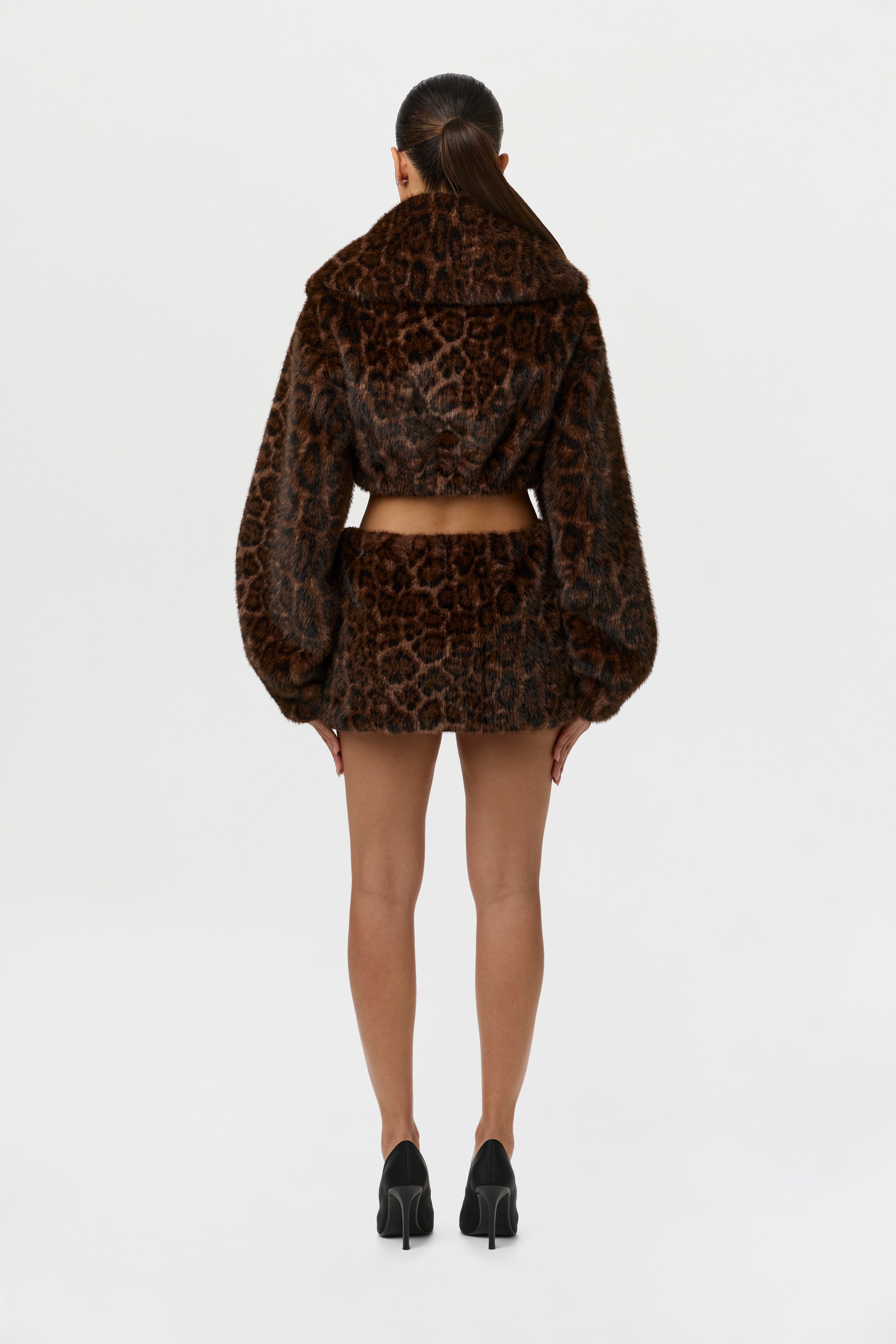 【CLANE】　FAKE FUR LOW WAIST MINI SKIRT Amazon.com: Floerns Women's Faux Fuzzy Fur Low Waist Mini Skirt
